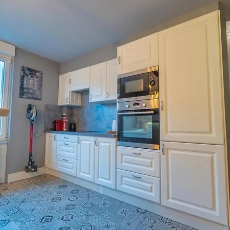 Le Loft - Triplex 200m2 En Centre-ville * エペルネー