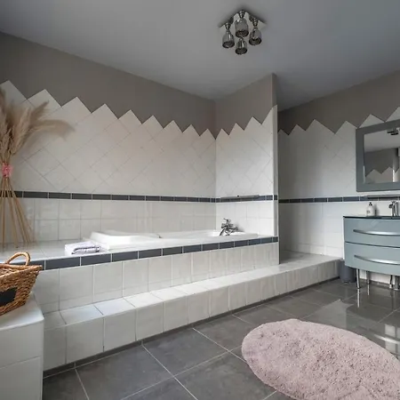 Le Loft - Triplex 200m2 En Centre-ville * エペルネー