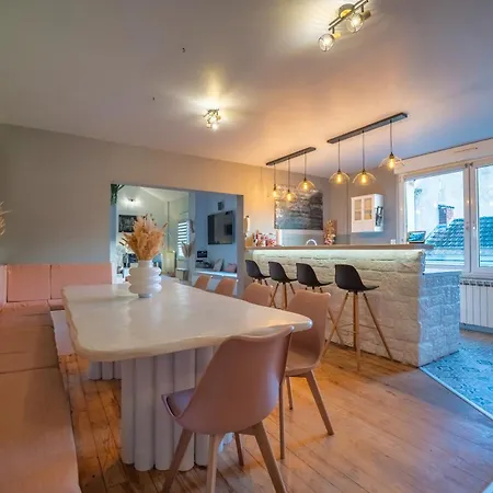 Le Loft - Triplex 200m2 En Centre-ville アパート